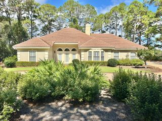 1453 E Baytowne Avenue, Miramar Beach, FL 32550