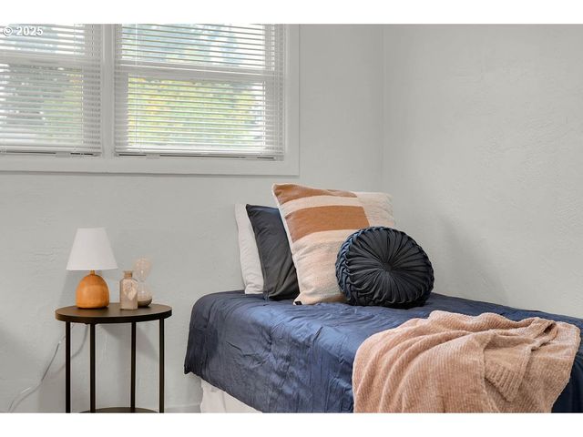 3227 PARTRIDGE Way, Springfield, OR 97477