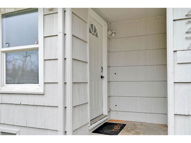 3227 PARTRIDGE Way, Springfield, OR 97477