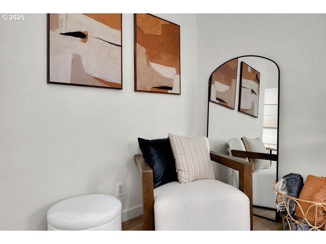 3227 PARTRIDGE Way, Springfield, OR 97477