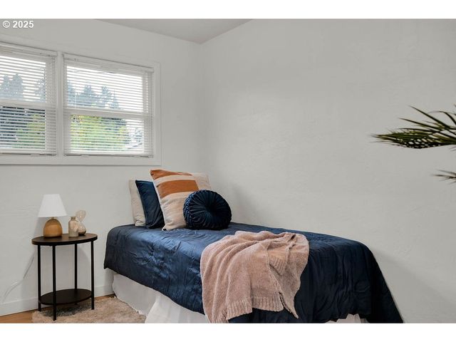 3227 PARTRIDGE Way, Springfield, OR 97477