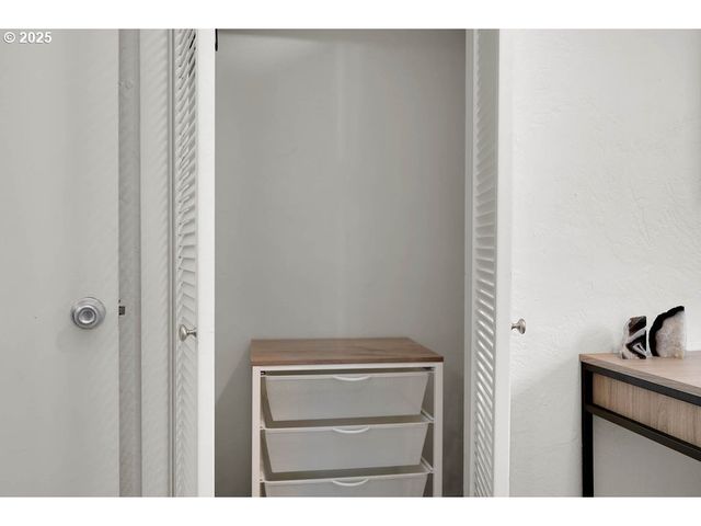 3227 PARTRIDGE Way, Springfield, OR 97477