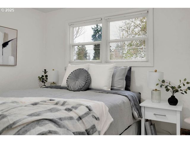 3227 PARTRIDGE Way, Springfield, OR 97477