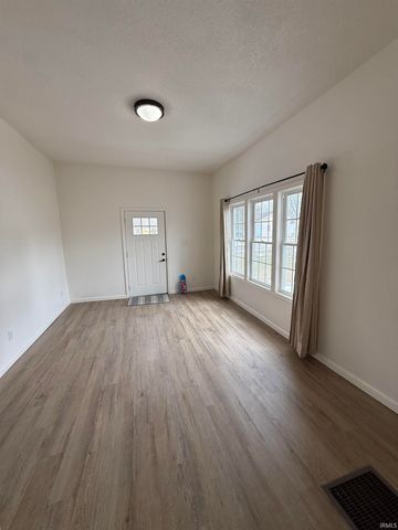 190 N STATE Street, Andrews, IN 46702