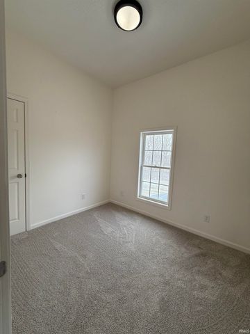 190 N STATE Street, Andrews, IN 46702