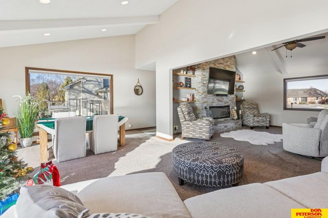 5244 Ventura Drive, Fremont, NE 68025