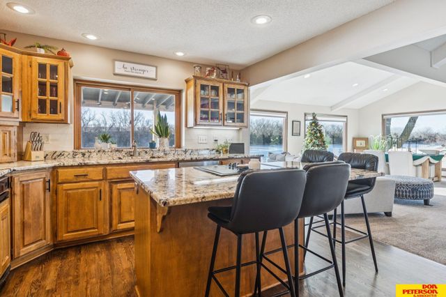 5244 Ventura Drive, Fremont, NE 68025