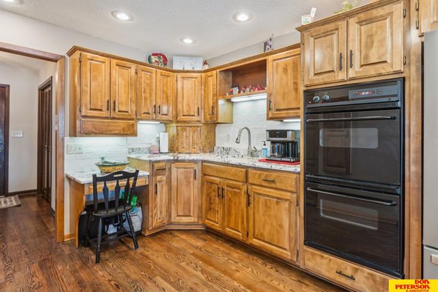 5244 Ventura Drive, Fremont, NE 68025