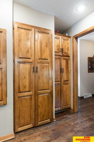 5244 Ventura Drive, Fremont, NE 68025