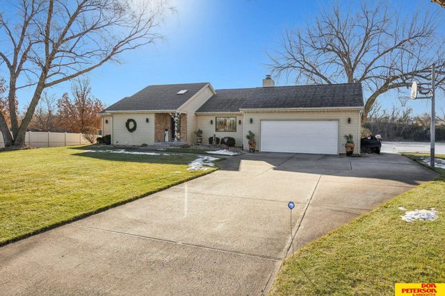 5244 Ventura Drive, Fremont, NE 68025