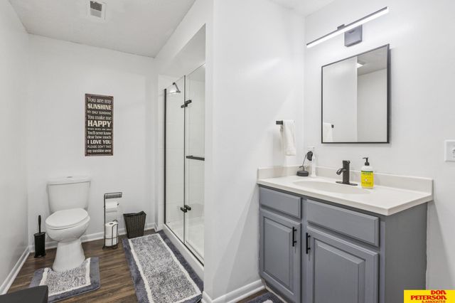 5244 Ventura Drive, Fremont, NE 68025