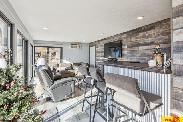 5244 Ventura Drive, Fremont, NE 68025