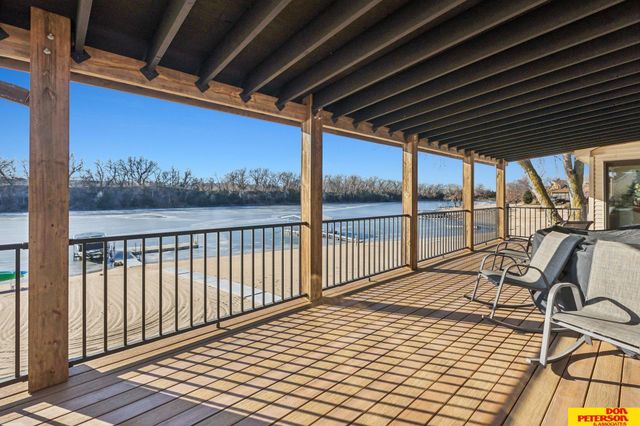 5244 Ventura Drive, Fremont, NE 68025