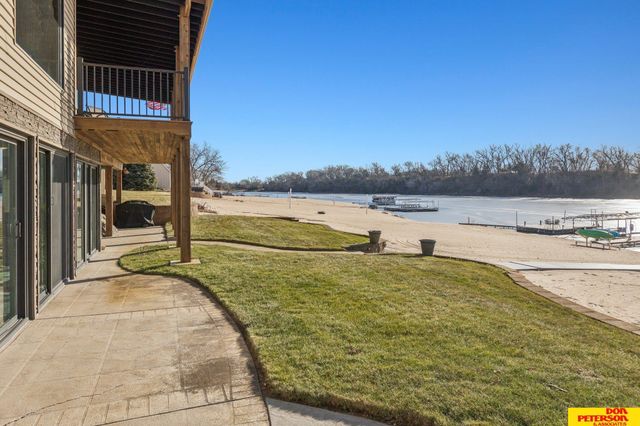 5244 Ventura Drive, Fremont, NE 68025