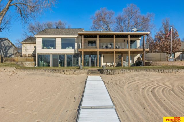 5244 Ventura Drive, Fremont, NE 68025