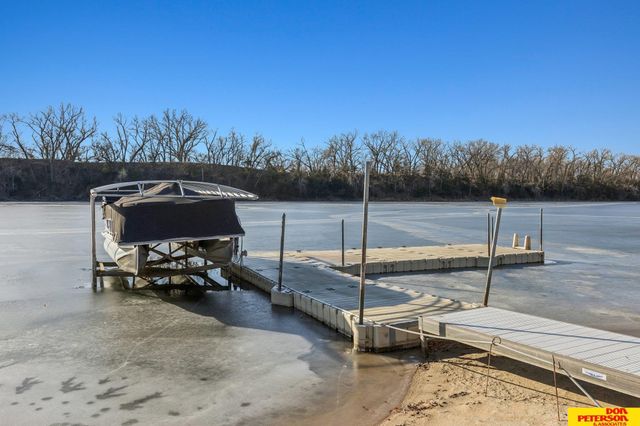 5244 Ventura Drive, Fremont, NE 68025