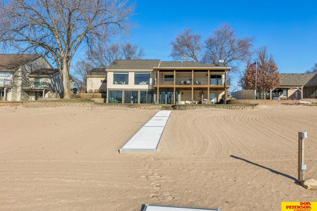 5244 Ventura Drive, Fremont, NE 68025