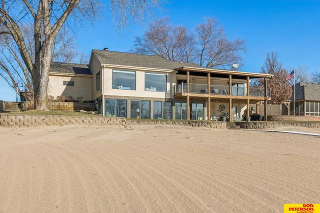 5244 Ventura Drive, Fremont, NE 68025