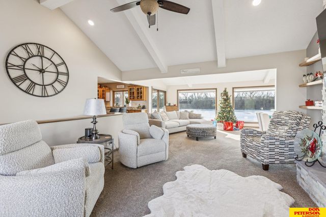 5244 Ventura Drive, Fremont, NE 68025