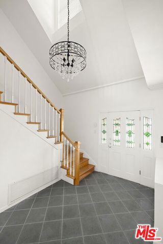 4309 Gentry Avenue, Studio City, CA 91604