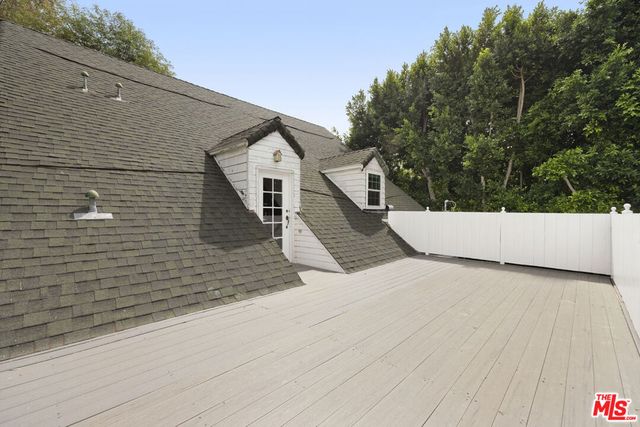 4309 Gentry Avenue, Studio City, CA 91604