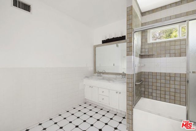 4309 Gentry Avenue, Studio City, CA 91604