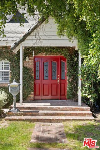 4309 Gentry Avenue, Studio City, CA 91604