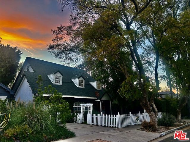 4309 Gentry Avenue, Studio City, CA 91604