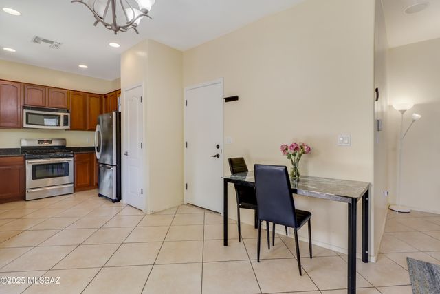 5077 N Fortune Teller Way, Tucson, AZ 85704