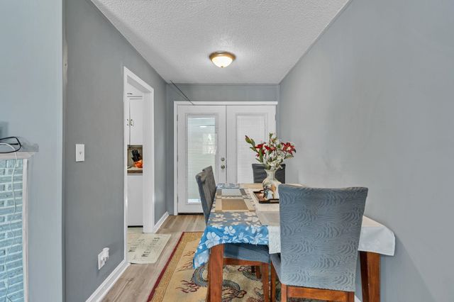 822 S Beverly Dr., Wichita, KS 67218