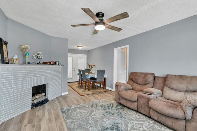 822 S Beverly Dr., Wichita, KS 67218