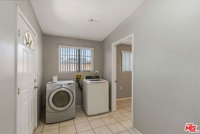 8222 Vanscoy Avenue, North Hollywood, CA 91605