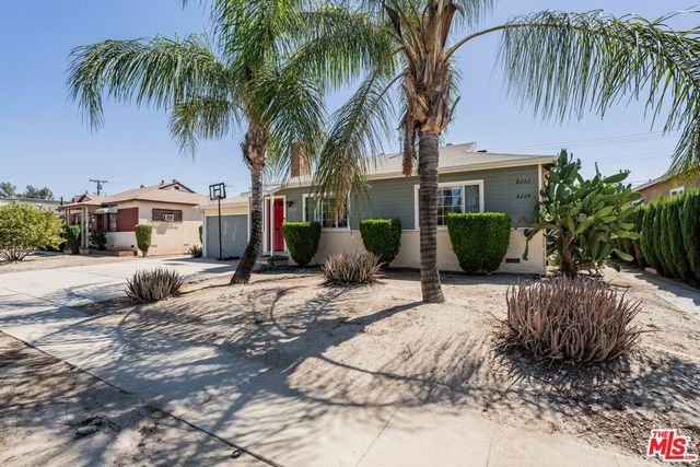 8222 Vanscoy Avenue, North Hollywood, CA 91605