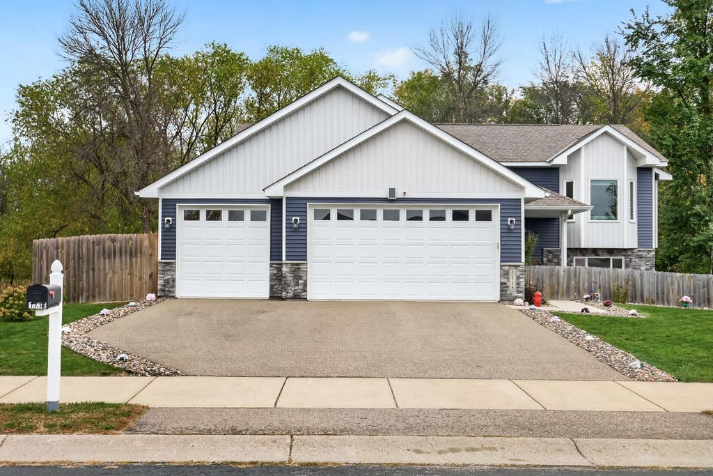 1115 Mulberry Avenue NE, Montgomery, MN 56069 — photo 3