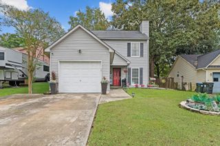 104 Nottingham Court, Summerville, SC 29485