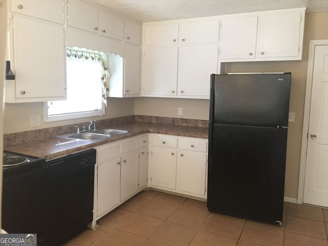 2076 Campfire Drive, Riverdale, GA 30296