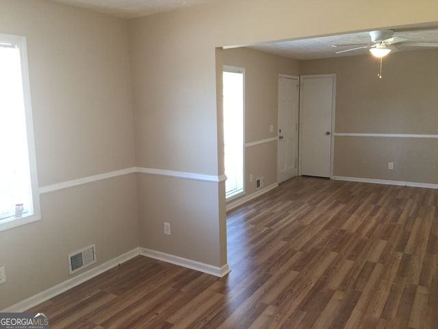 2076 Campfire Drive, Riverdale, GA 30296
