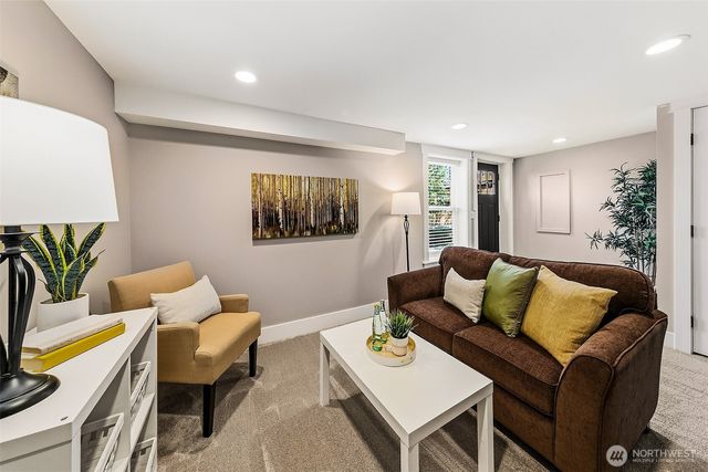 9545 2nd Avenue NW, Seattle, WA 98117