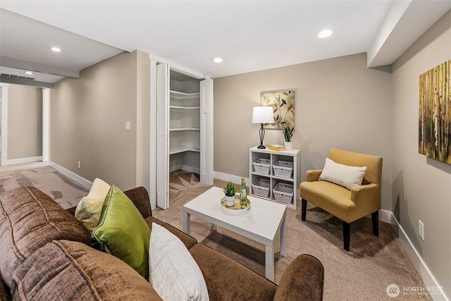 9545 2nd Avenue NW, Seattle, WA 98117