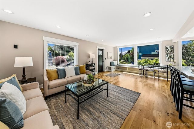 9545 2nd Avenue NW, Seattle, WA 98117