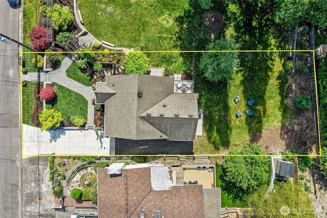 9545 2nd Avenue NW, Seattle, WA 98117