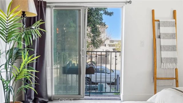 5232 Satsuma, North Hollywood, CA 91601