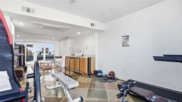 5232 Satsuma, North Hollywood, CA 91601
