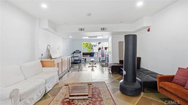 5232 Satsuma, North Hollywood, CA 91601