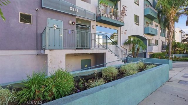 5232 Satsuma, North Hollywood, CA 91601