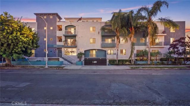 5232 Satsuma, North Hollywood, CA 91601