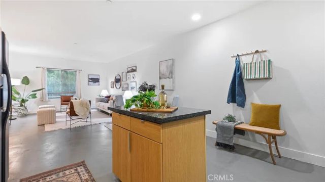 5232 Satsuma, North Hollywood, CA 91601