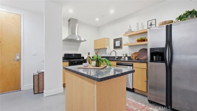 5232 Satsuma, North Hollywood, CA 91601