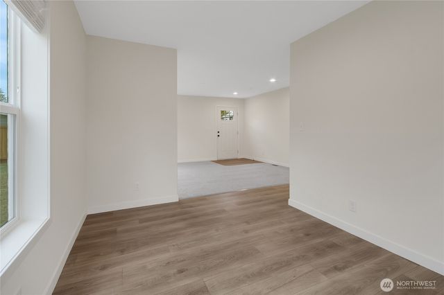 2809 NE Stone Way, Bremerton, WA 98310