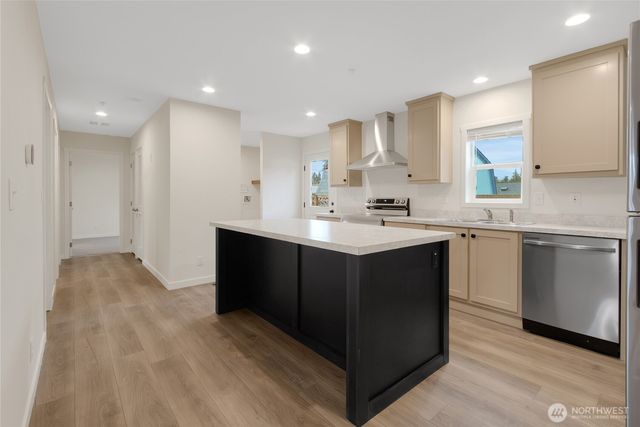 2809 NE Stone Way, Bremerton, WA 98310